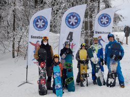 9_Gruppen_Snowboard